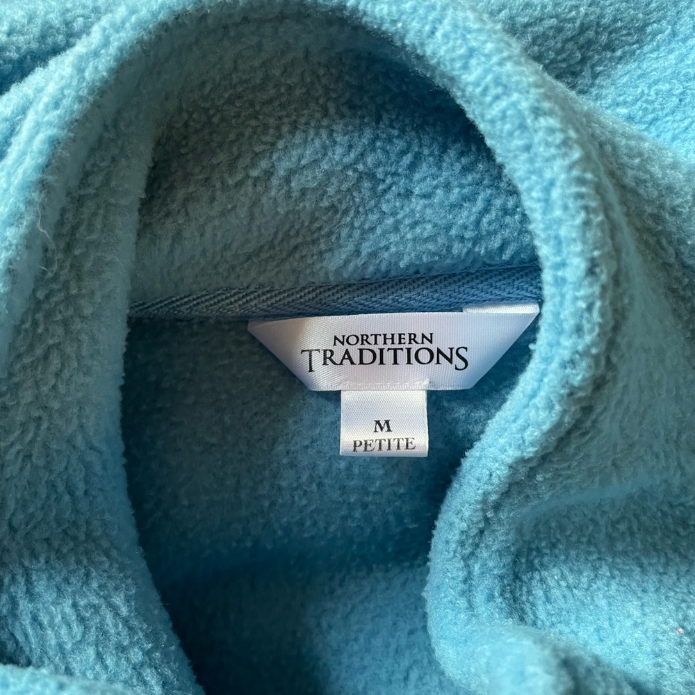 Women’s Fleecy Blue Jay Jacket ( medium petite ) - Picture 3 of 5
